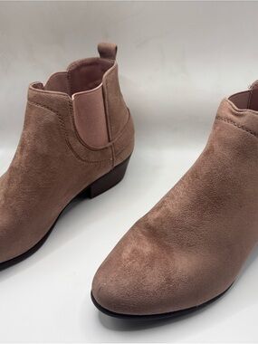 Refresh Women's Suede Chelsea Ankle Boots - Mauve Pink